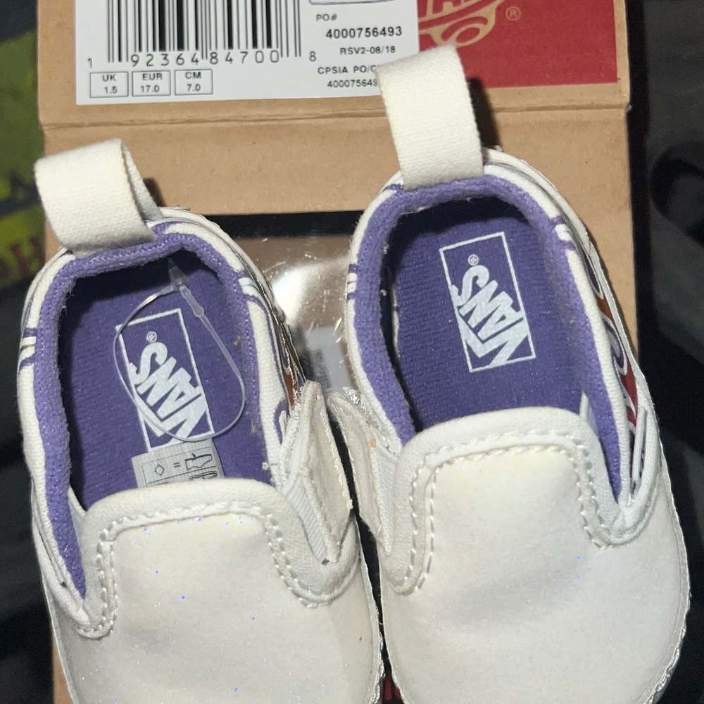 Infant crib vans